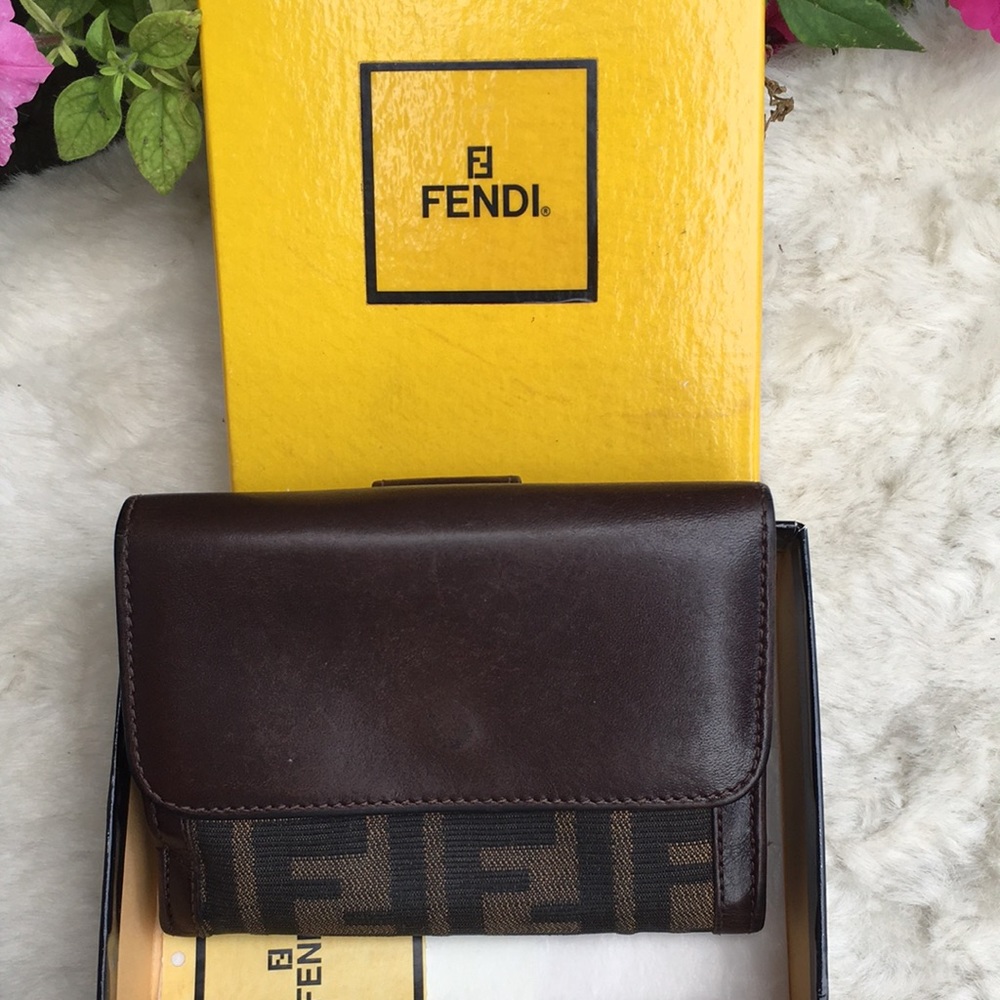 COPY - Fendi compact wallet